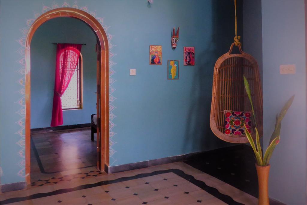 Hôtel Mk Gardens Surf & Yoga House à Varkala Extérieur photo