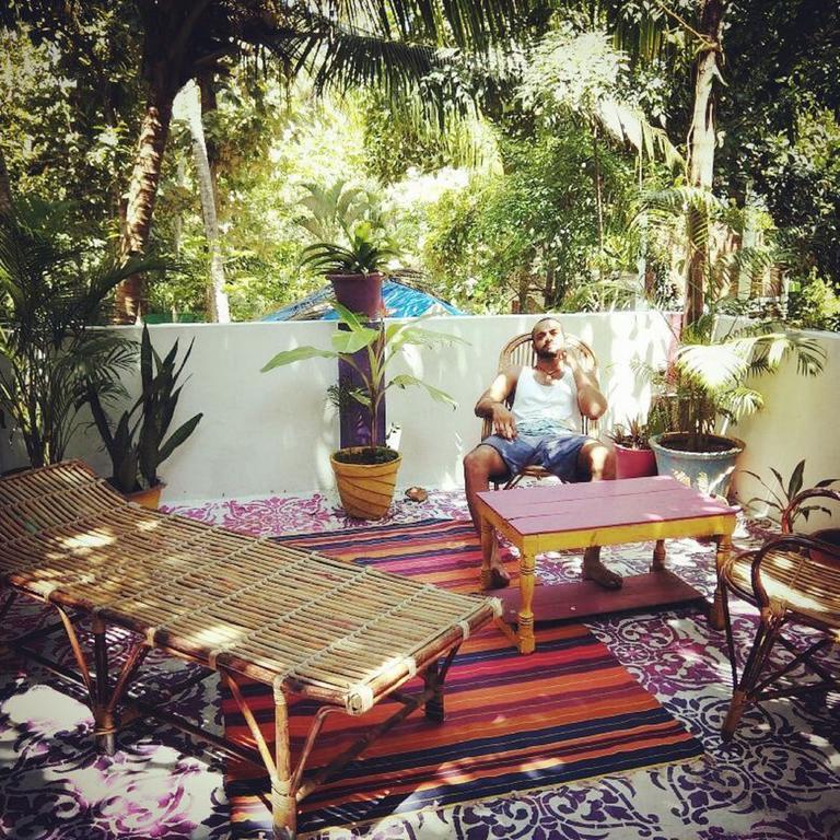 Hôtel Mk Gardens Surf & Yoga House à Varkala Extérieur photo